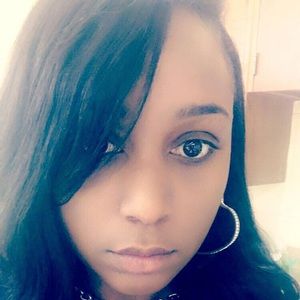 Meet your Posher, Deanna